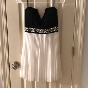 Strapless Deep-V Homecoming Dress